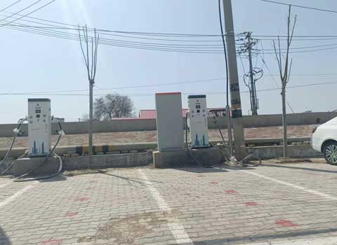 ����ͣ����40kw˫ǹֱ�����׮��Ŀ����(ͼ2)