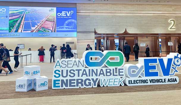 �����羺����EV Asia 2024չԲ����Ļ - չ�ֿƼ��캽����������ɫ��Դ��δ��(ͼ1)